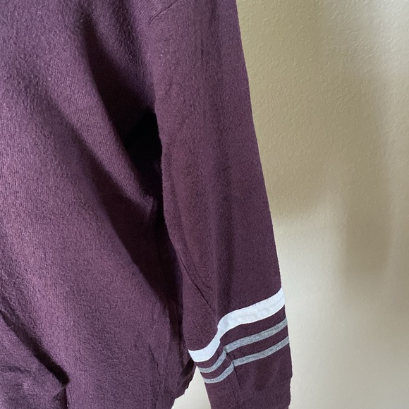 Market and Spruce hoody style top, long sleeves, front pocket, purple, size L - Picture 2 of 7